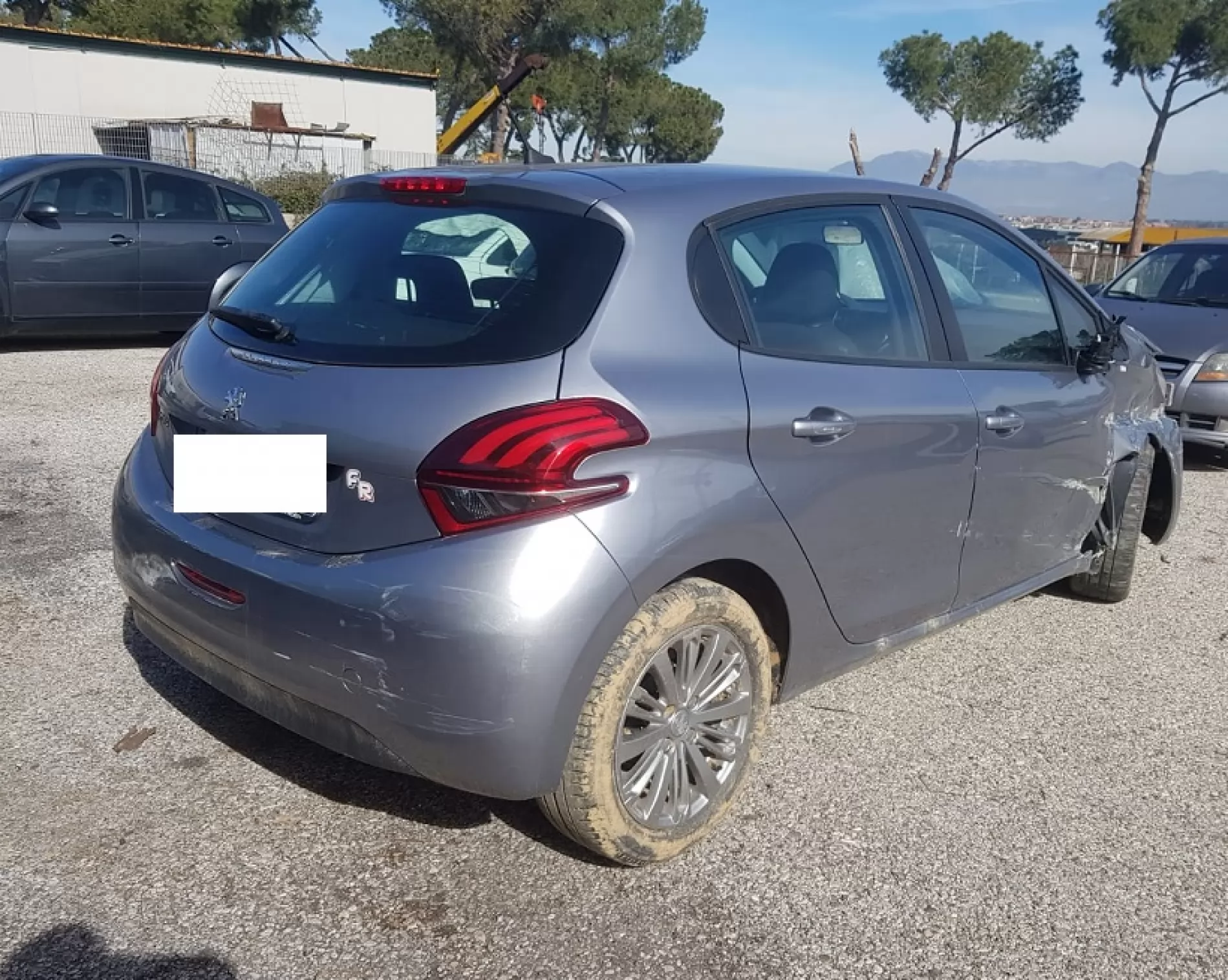 Peugeot 208 1.2 benzina 83cv anno 06-2019